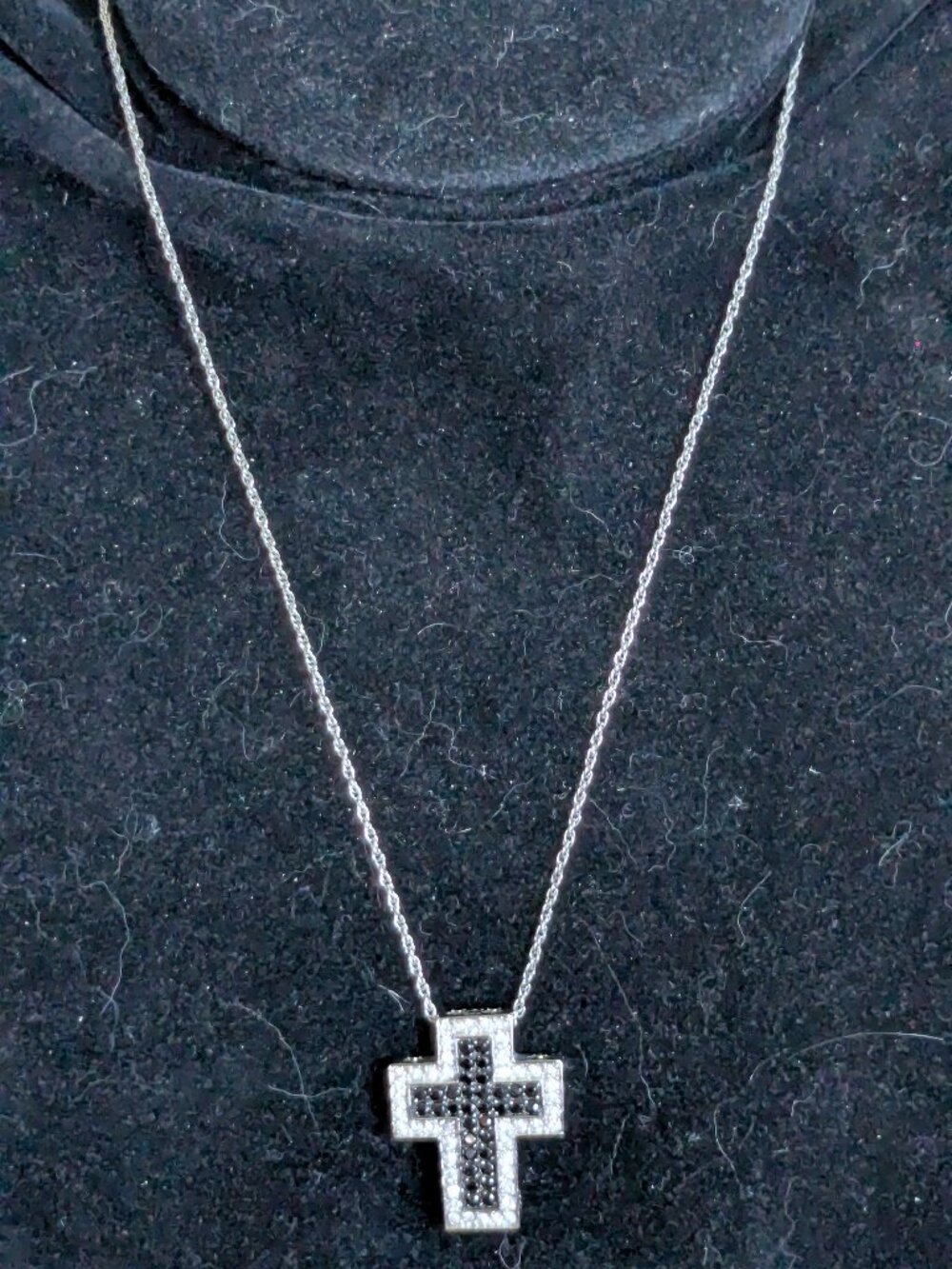 Thai Silver Tone Black Clear Crystal CZ Cross Necklace